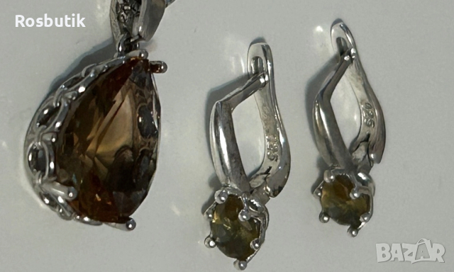 Сребърен комплект обеци  и медальон със Султанит , снимка 1 - Бижутерийни комплекти - 53260437