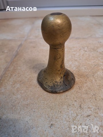 Бронзова тежест за листи