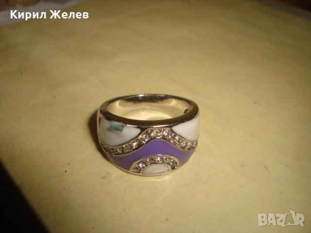 СРЕБРИСТ ЕМАЙЛИРАН с ФАСЕТ - КРИСТАЛЧЕТА АРТ МОДЕН ПРЪСТЕН 22693, снимка 7 - Пръстени - 33153953