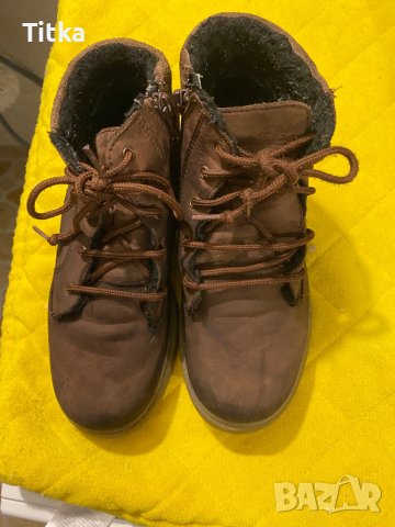 Ботуши естествена кожа 35 номер + торба дрешки, снимка 3 - Детски боти и ботуши - 43145199