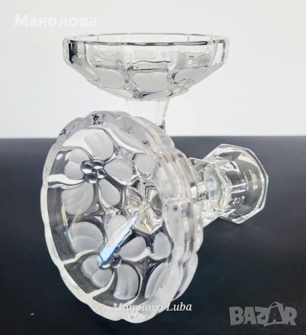 Чифт елегантни свещници изработени от оловен кристал с бели гравирани цветя., снимка 7 - Други ценни предмети - 51211236