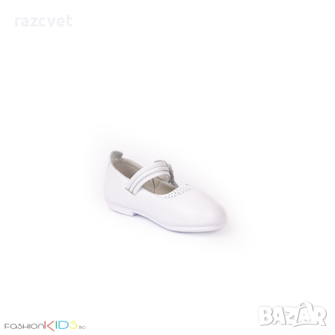 Детски изчистени официални обувки за момиче в бяло, снимка 2 - Детски маратонки - 44910889
