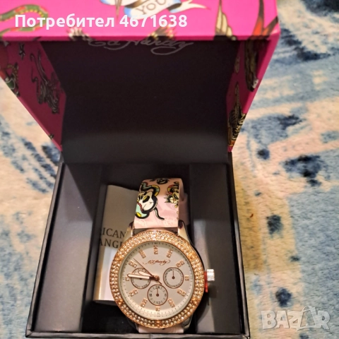 Продавам часовник нов Hardy Kills