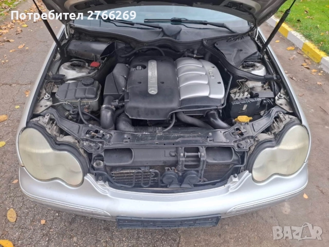 Мерцедес Ц200, снимка 8 - Автомобили и джипове - 52492938