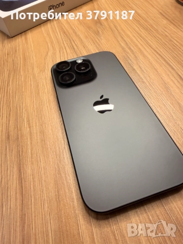 iPhone 16 Pro 256GB, Black Titanium – Отлично състояние, 95% бат.