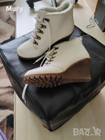 Бели боти на платформа, снимка 3 - Дамски боти - 53186719