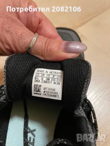 Дамски маратонки Адидас, снимка 2 - Маратонки - 50192951