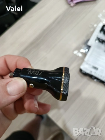Автомобилно зарядно 3 порта USB / USB-C бързо зареждане 78w