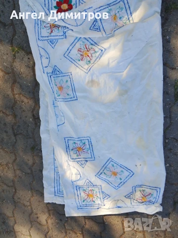 Бродерия покривка , снимка 2 - Антикварни и старинни предмети - 50918090