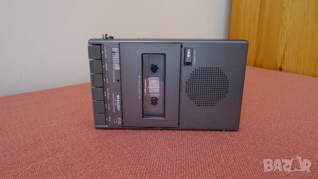 vintage SHARP CE-152 cassete recorder, снимка 10 - Радиокасетофони, транзистори - 32782274