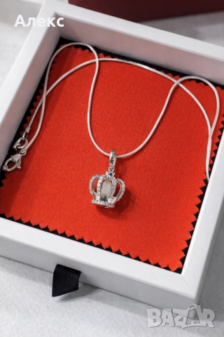 Сребърно колие със сребърна светеща Корона