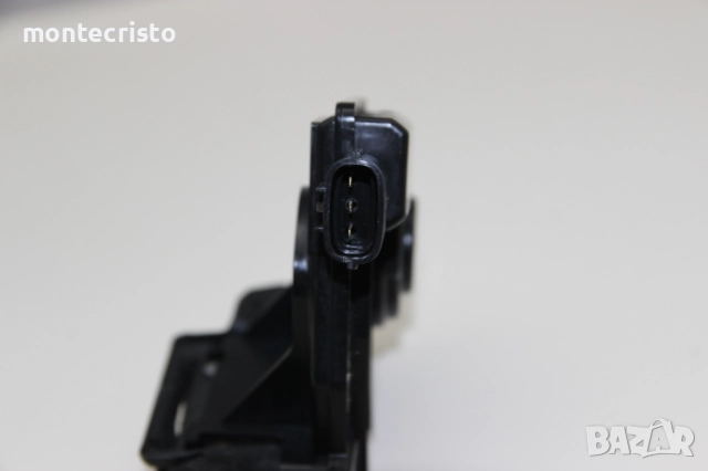 Брава заден капак Toyota Auris (2007-2010г.) Тойота Аурис, снимка 3 - Части - 51635961