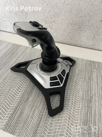 Безжичен Joystick За Летене Logitech Freedom 2.4Ghz PC, снимка 2 - Джойстици и геймпадове - 50152416