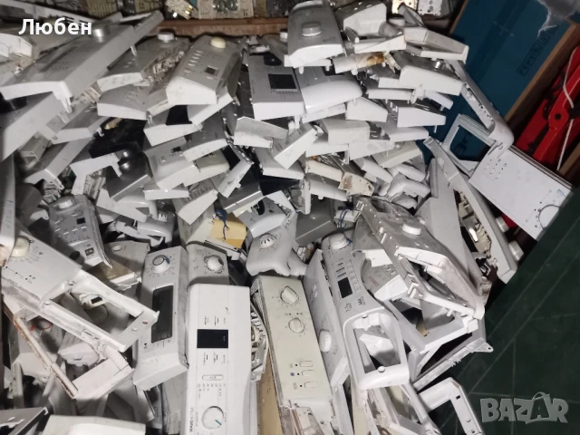 Продавам предни-лицеви платки за перални Ariston i Indesit за различни модели