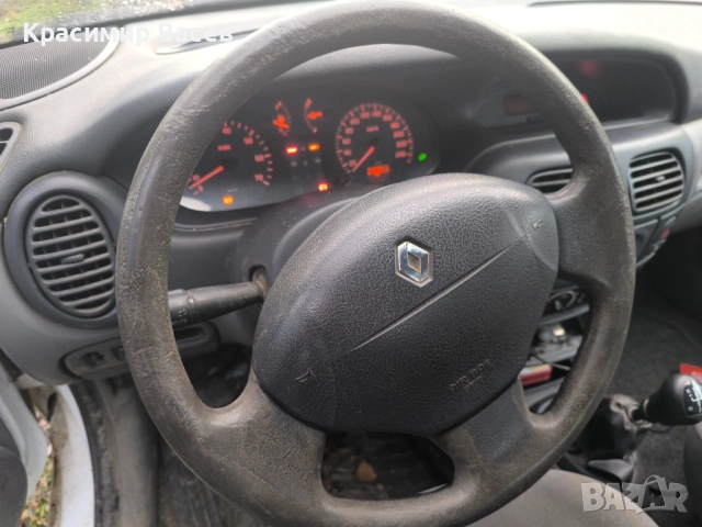 Рено Меган , снимка 6 - Автомобили и джипове - 52576016