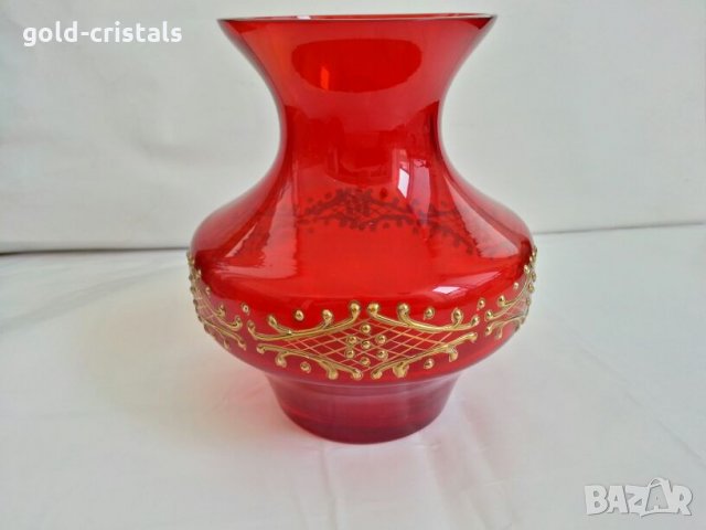 ваза с позлата