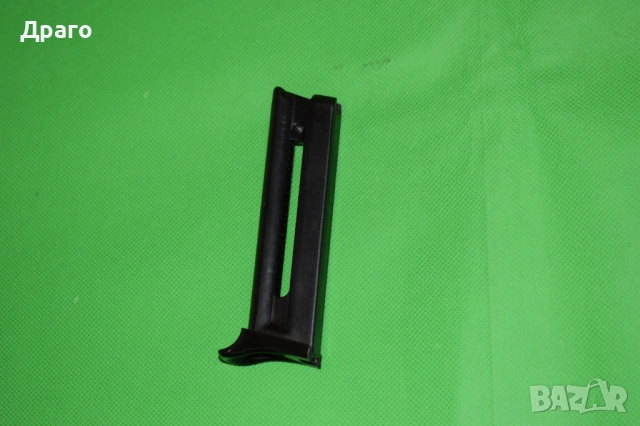 Пълнител за пистолет Bernardelli model 60 .22 LR, Бернардели модел 60, снимка 2 - Бойно оръжие - 53086381