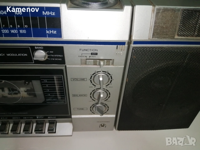 Радиокасетофон, снимка 3 - Радиокасетофони, транзистори - 52424115