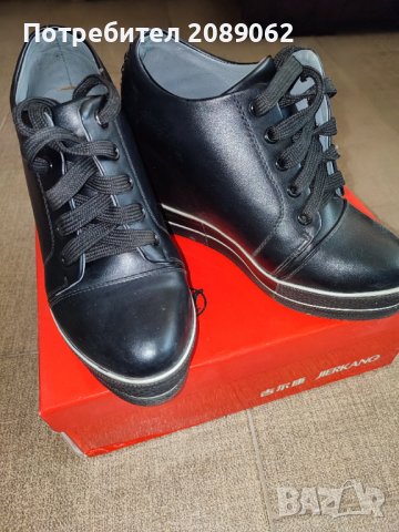 Обувки на платформа , снимка 1 - Дамски ежедневни обувки - 38743480