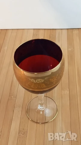2 винено червени чаши с лозова златна декораци, снимка 3 - Чаши - 50667927
