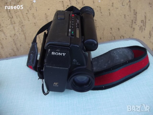 Видеокамера "SONY - CCD-TR5" с аксесоари, снимка 8 - Камери - 32335614