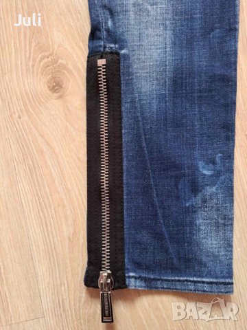 Дамски дънки Dsquared2, снимка 10 - Дънки - 43715963