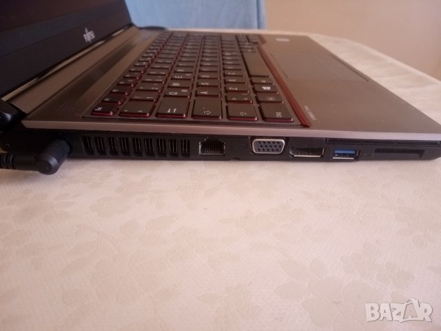 Лаптоп Fujitsu Intel i5, снимка 3 - Лаптопи за дома - 43813550