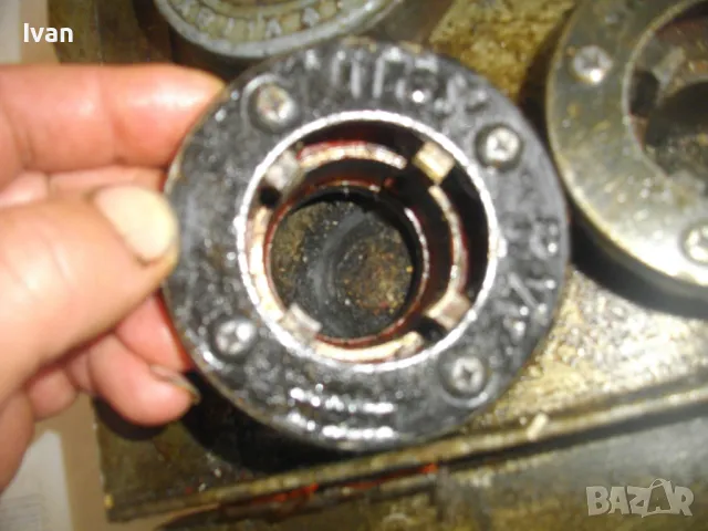 VIRAX ФРЕНСКА ВИНТОНАРЕЗКА ВИНТОРЕЗ ПЛАШКА ПАФТА ЗА НАПРАВА НА РЕЗБИ НА МЕТАЛНИ ВОДОПРОВОДНИ ТРЪБИ, снимка 7 - Други инструменти - 48268645