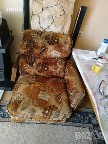 Разтегателен диван с два фотьола-50лв, снимка 3 - Дивани и мека мебел - 51863538