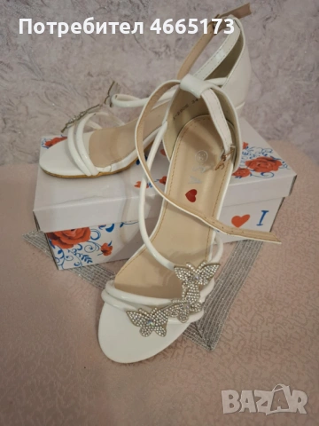 Бели Сандали, снимка 5 - Сандали - 53035655