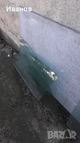 Стъкла за врати голф4, снимка 2 - Части - 48794503