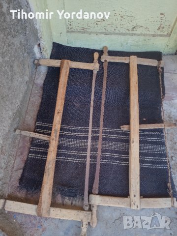 Дървени бичкии 2 броя.