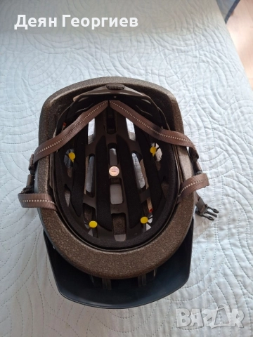 Продавам каска SPECIALIZED SHUFFLE LED SB MIPS SMK , снимка 2 - Аксесоари за велосипеди - 51634464