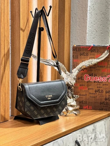 чанти guess , снимка 3 - Чанти - 51302939