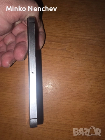iPhone SE, снимка 5 - Apple iPhone - 50548013