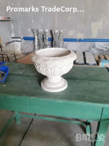 Кашппа от бял цимент , снимка 4 - Саксии и кашпи - 51424081