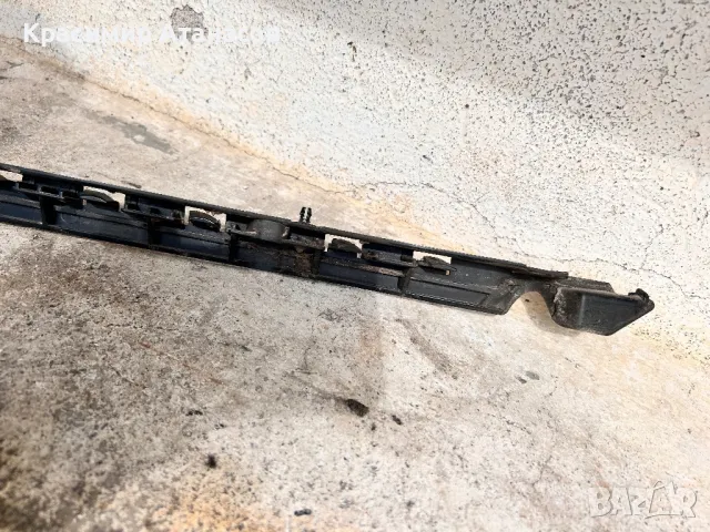 Държач водач задна броня десен за Мерцедес Ц-класа W204. A2048800830, снимка 4 - Части - 49719386