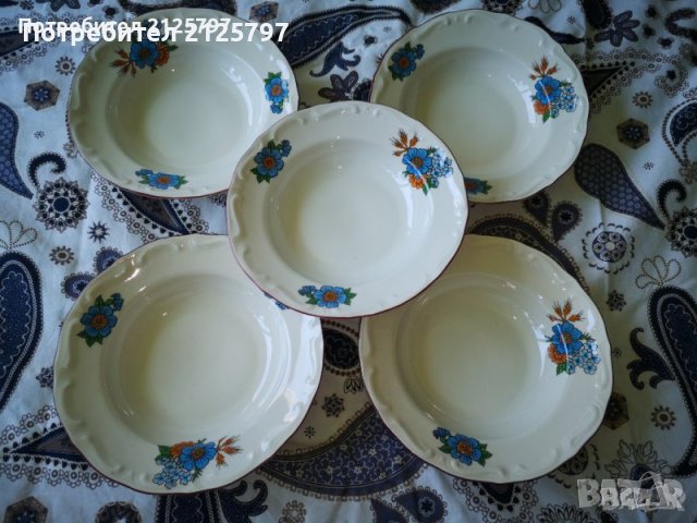 НРБ Порцеланови чинии Изида Izida, снимка 5 - Чинии - 43367659