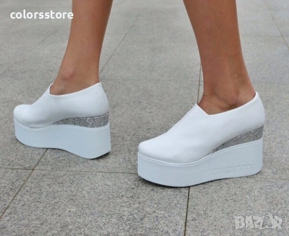Обувки на платформа - бяла кожа и брокат - VBR90, снимка 2 - Дамски ежедневни обувки - 46654682