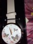 Продавам нов дамски  часовник  на Avon, снимка 1 - Дамски - 38192370