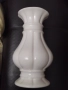 Красива ваза...бяла керамика порцелан - 20 см, снимка 7