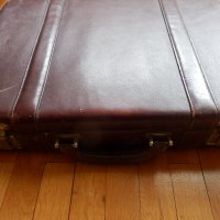 Стар кожен куфар, снимка 1 - Антикварни и старинни предмети - 27053140