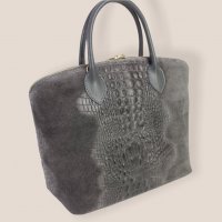Дамска чанта от естествена кожа в сиво, снимка 3 - Чанти - 34670717