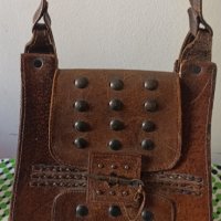 Ретро чанта от дебела естествена кожа , снимка 2 - Чанти - 43140992