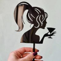Момиче жена дама с чаша коктейл в ръка  черен пластмасов топер украса за торта парти, снимка 1 - Други - 37840610