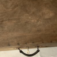Стар автентичен дървен куфар , снимка 11 - Антикварни и старинни предмети - 43275057