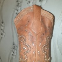 CUADRA  Уестърн ботуши от гравирана медена кожа на питон  номер 39, снимка 9 - Дамски ботуши - 43688086