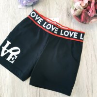 Клин- панталон Love, снимка 1 - Детски къси панталони - 25257007