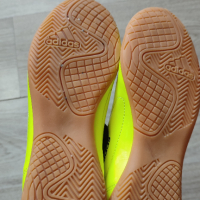 Adidas. Футболни обувки, стоножки. 36, снимка 4 - Футбол - 36561002