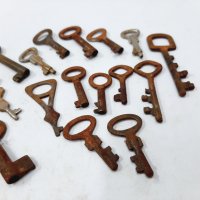 ЛОТ от 18 стари малки ключета(1.3), снимка 3 - Антикварни и старинни предмети - 43741417